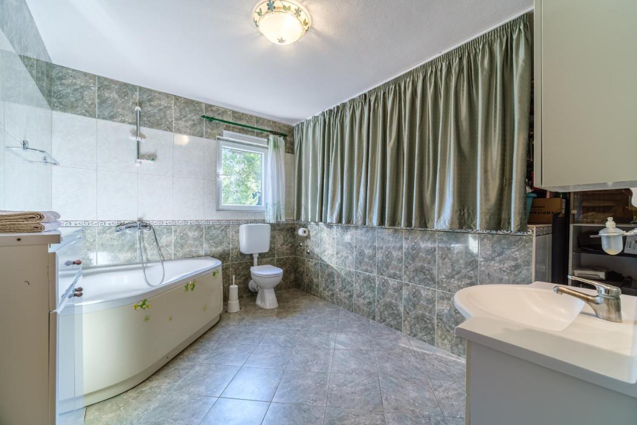 Ferienwohnung Alen & Deni Sutivan Exterior foto